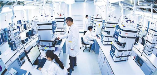 勁牌榮獲首屆“湖北省食品安全突出貢獻政府獎”，引領(lǐng)行業(yè)技術(shù)交流新風(fēng)尚